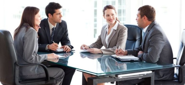 Izgled ozbiljnog sastanka